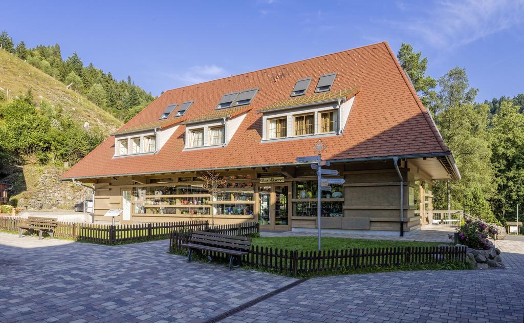 Hotel Hofgut Sternen - Wohnen In Kunst Und Kultur 布莱特瑙 外观 照片