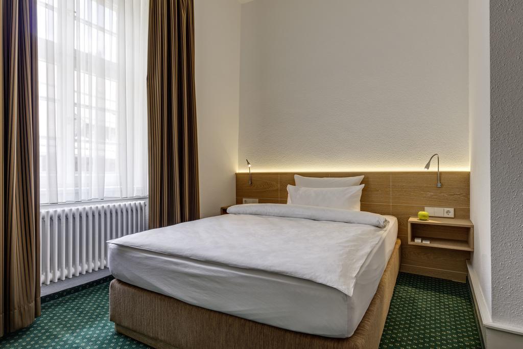 Hotel Hofgut Sternen - Wohnen In Kunst Und Kultur 布莱特瑙 外观 照片