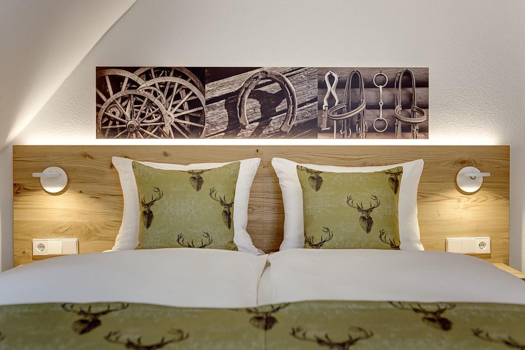Hotel Hofgut Sternen - Wohnen In Kunst Und Kultur 布莱特瑙 外观 照片