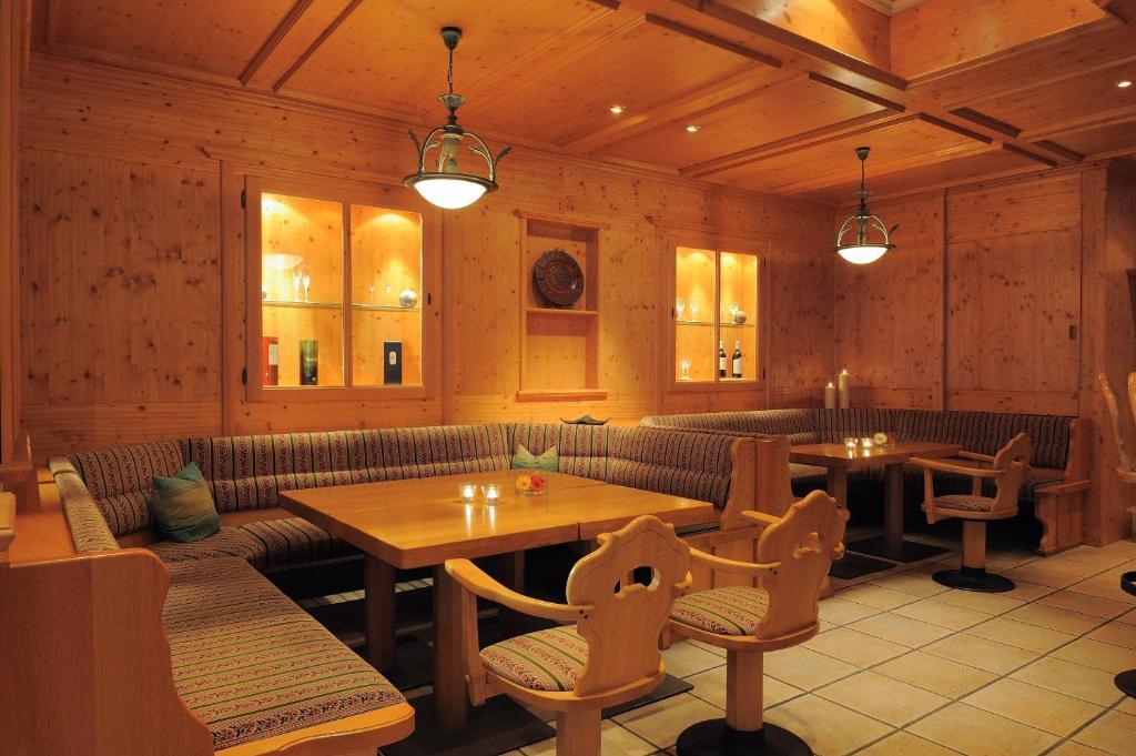 Hotel Hofgut Sternen - Wohnen In Kunst Und Kultur 布莱特瑙 外观 照片