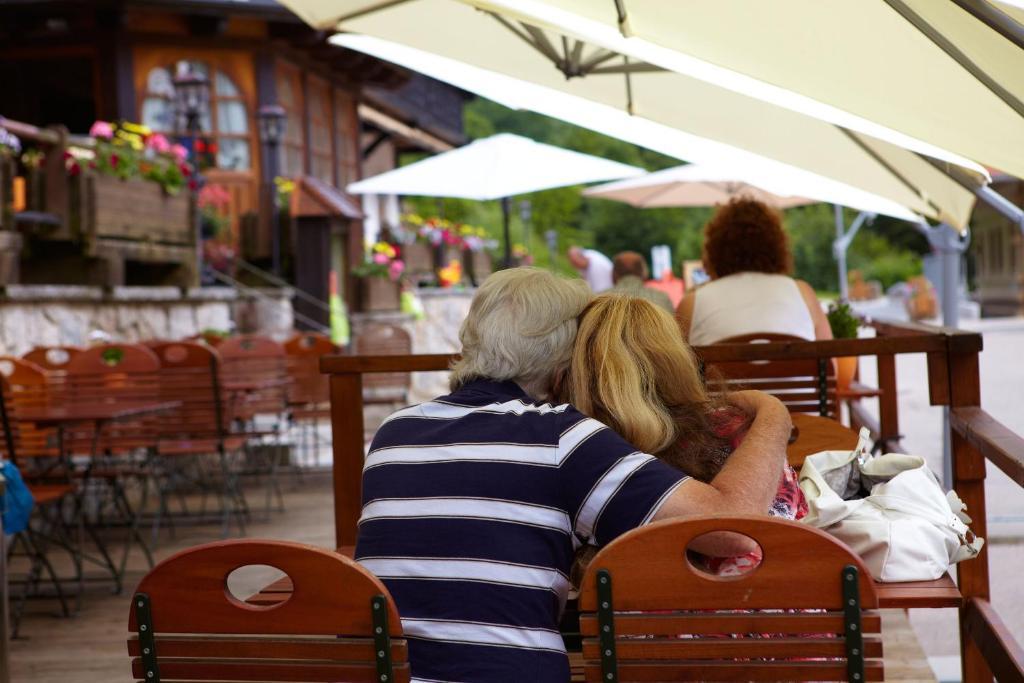 Hotel Hofgut Sternen - Wohnen In Kunst Und Kultur 布莱特瑙 外观 照片